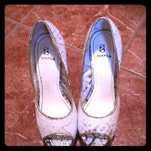 White lace heels with gold